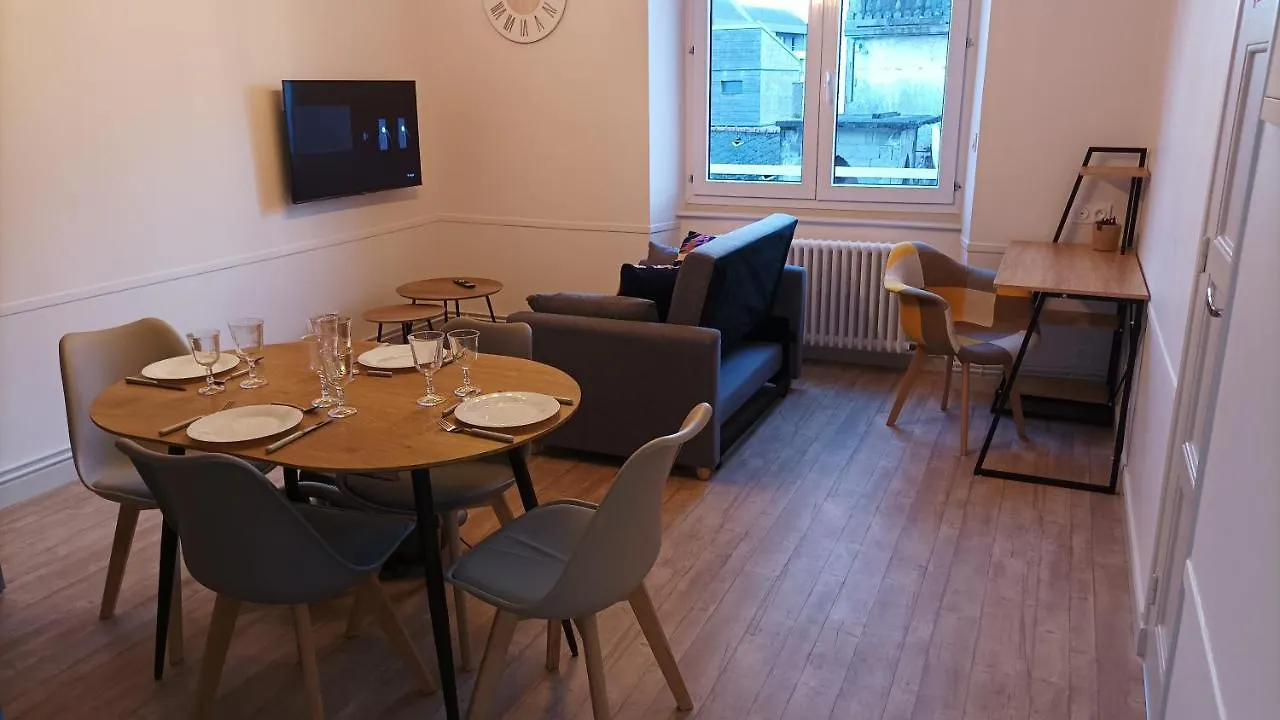 Loudéac : Appartement T2 chaleureux centre ville France