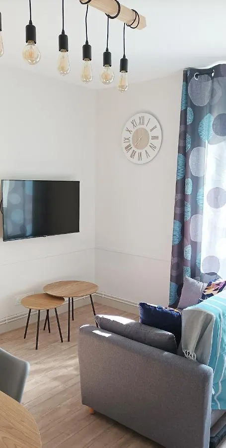 Loudéac : Appartement T2 chaleureux centre ville France